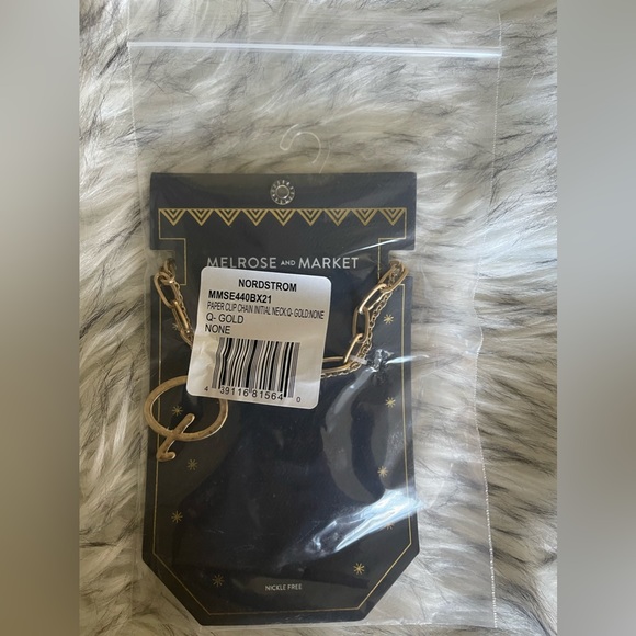 Nordstrom Melrose and Market PAPER CLIP CHAIN INITIAL NECKLACE IN Q- GOLD - Picture 2 of 3